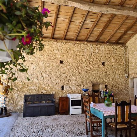 Bed and Breakfast Le Coq En Repos Saint-Sylvestre-sur-Lot Exterior foto