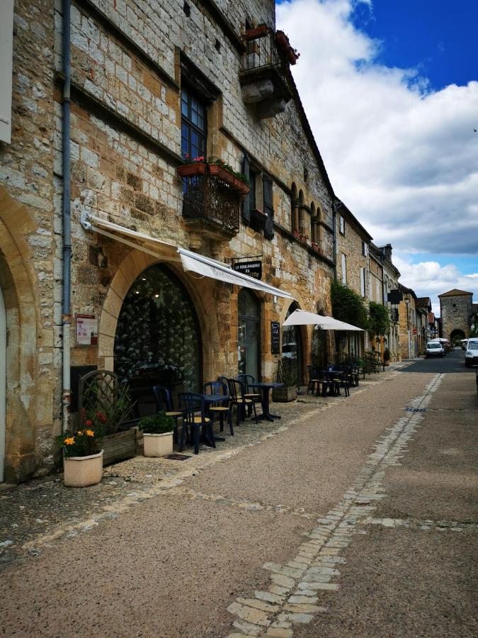 Bed and Breakfast Le Coq En Repos Saint-Sylvestre-sur-Lot Exterior foto